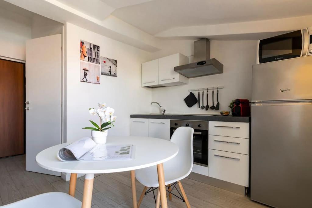 Centro Deluxe Suite Con Wi-Fi E Netflix Turin Exterior photo
